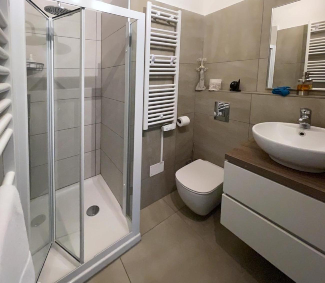 Domus 190 Rooms Varese Kültér fotó