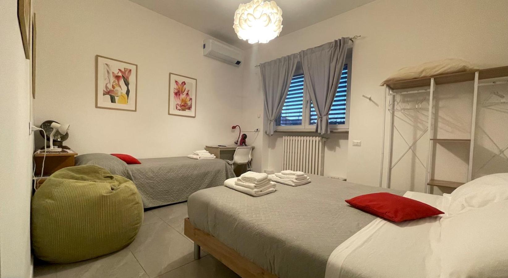 Domus 190 Rooms Varese Kültér fotó